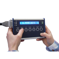 Mobile datalogger with display; aluminium housing with keypad, SD-card slot, USB-Port, 0 Hz ...3750 Hz measurements